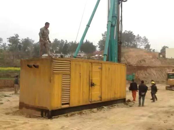 景谷如何判断水冷式机油散热器密封件是否需要更换?